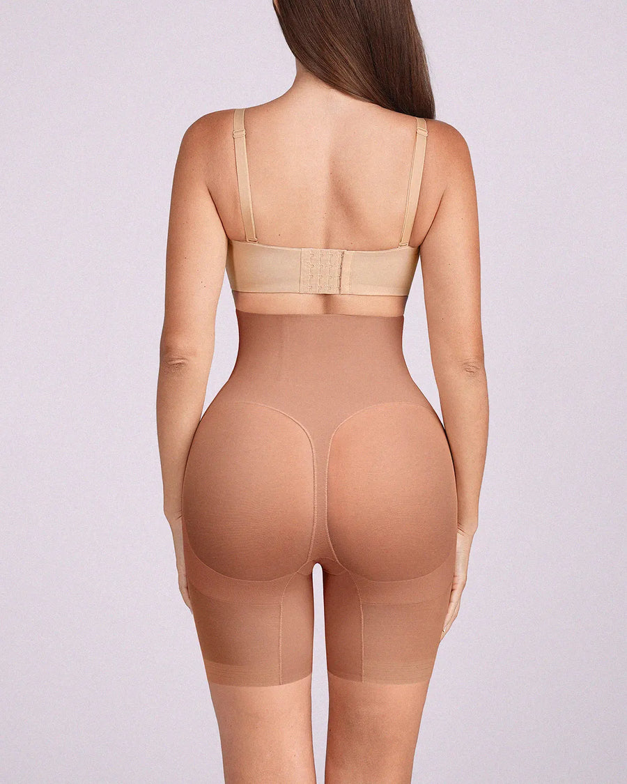 Shorts modelador na cor bronze